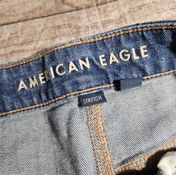 American Eagle Super High Rise Baggy Wide Leg Jean's - Picture 5 of 8
